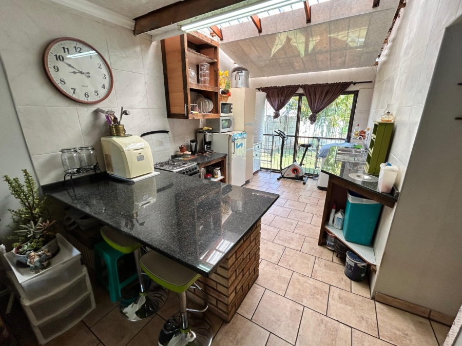 5 Bedroom Property for Sale in Mooinooi North West